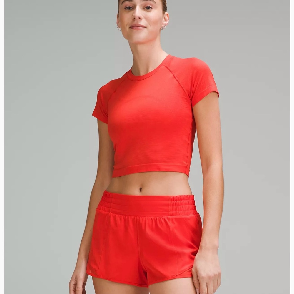Lululemon cropped swiftly